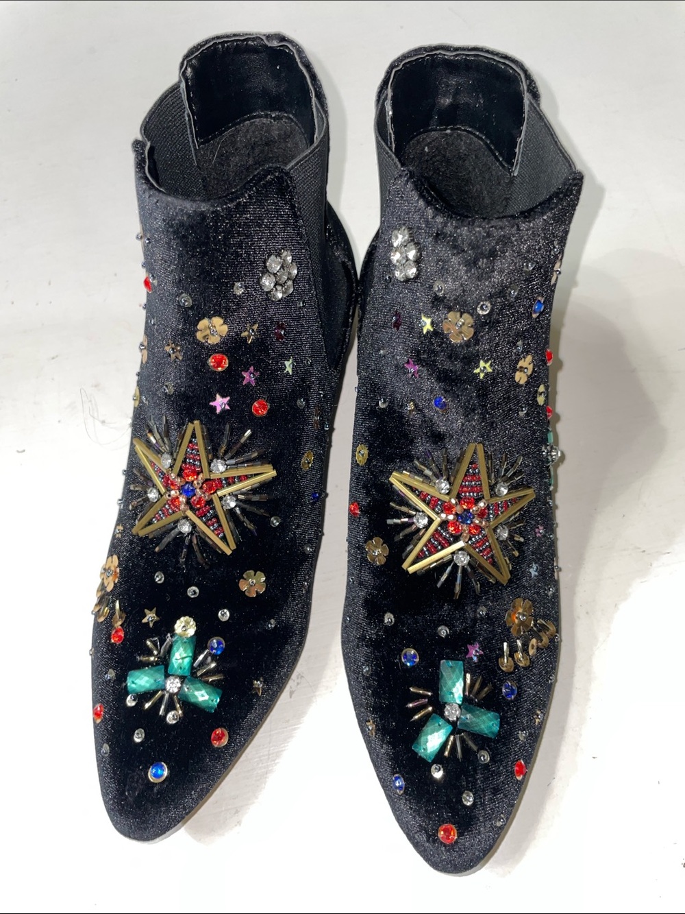 Betsey Johnson Jax starburst suede boots 7.5